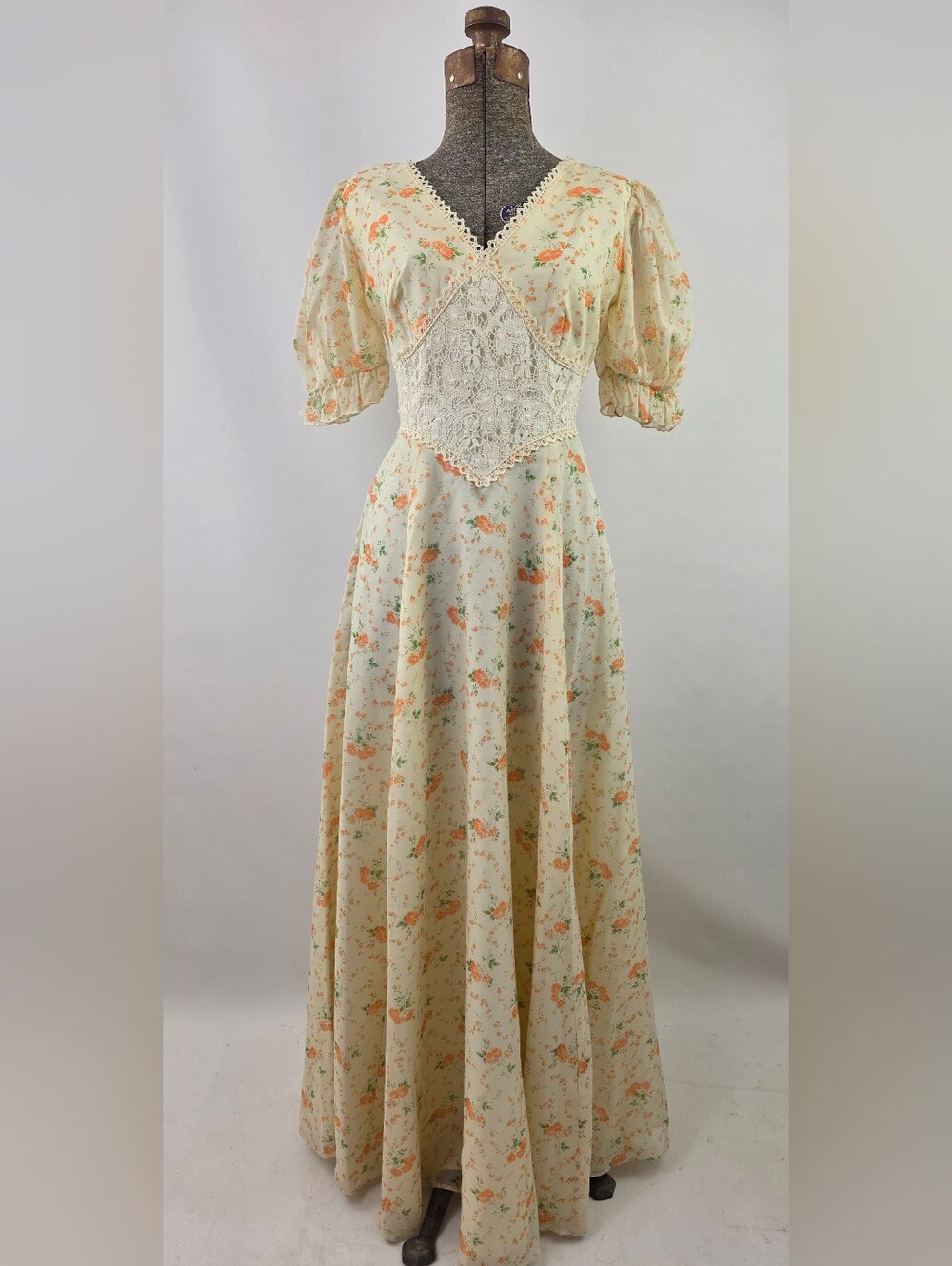 Carol Gowns by Mr Walter Women's Vintage 70's Floral Puff Sleeve Crochet Maxi 10